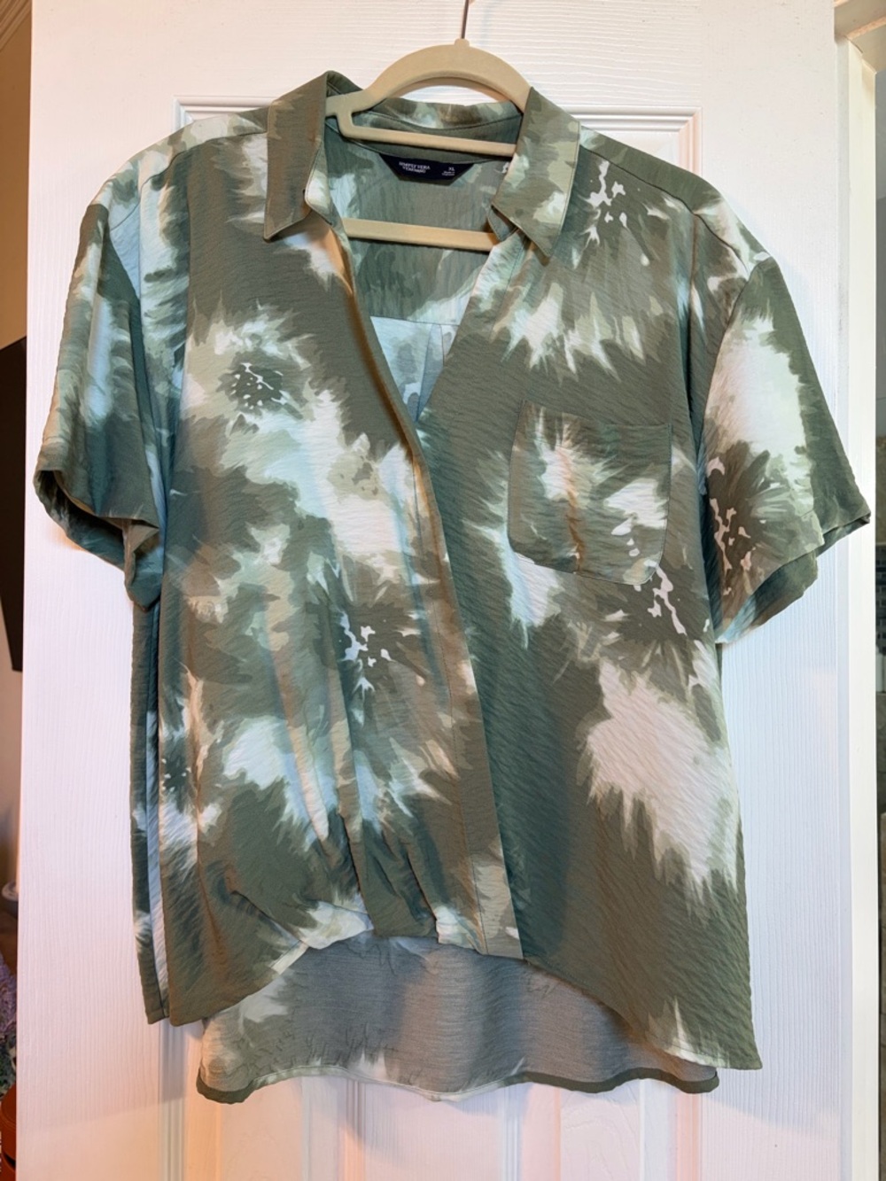Simply Vera Vera Wang Green and White Short Sleeve Blouse